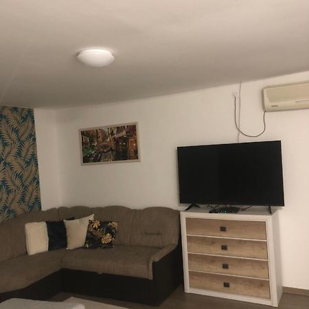 Ferienwohnung Agi Fogado Kisujszallas Exterior foto