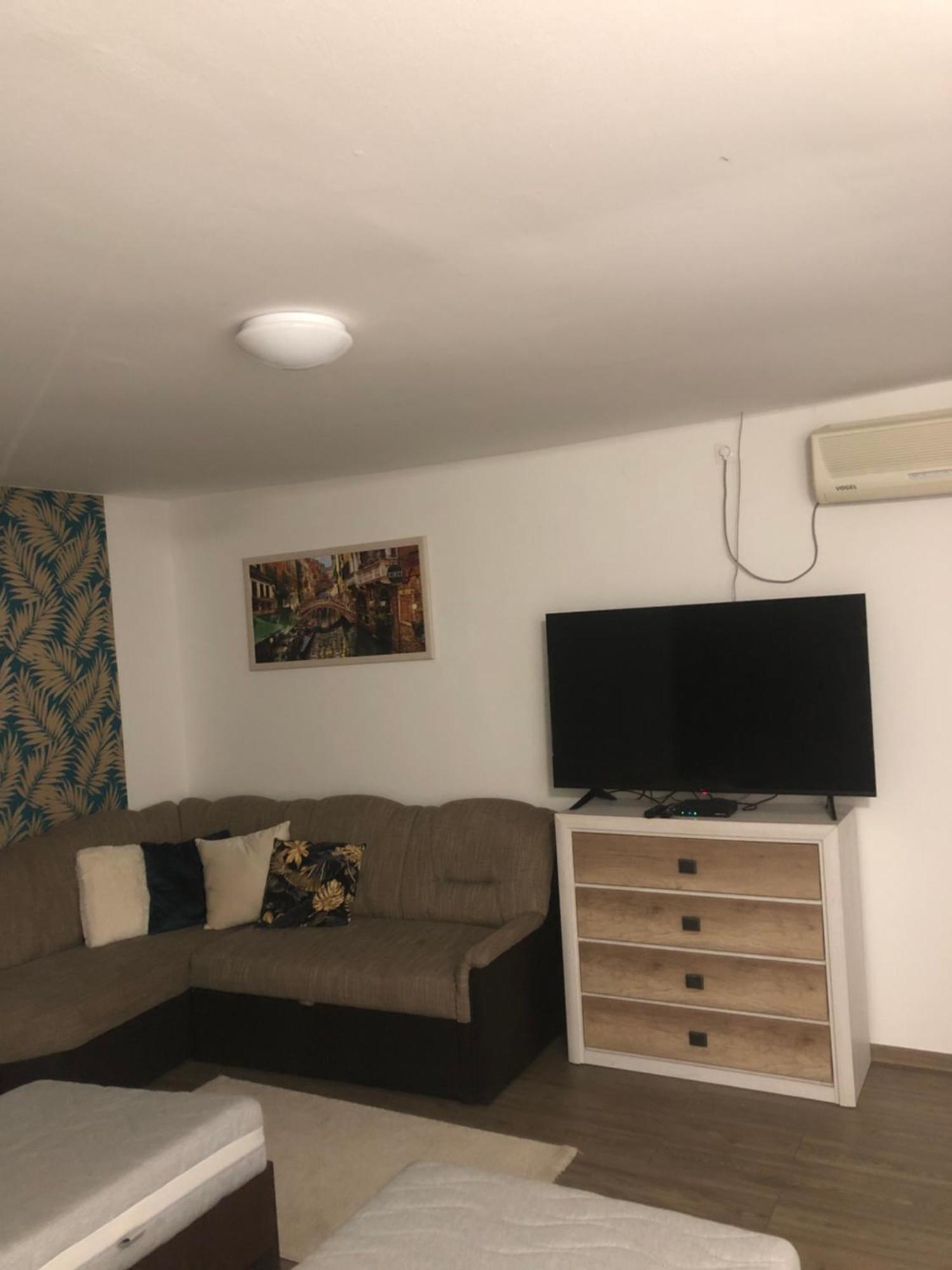 Ferienwohnung Agi Fogado Kisujszallas Exterior foto